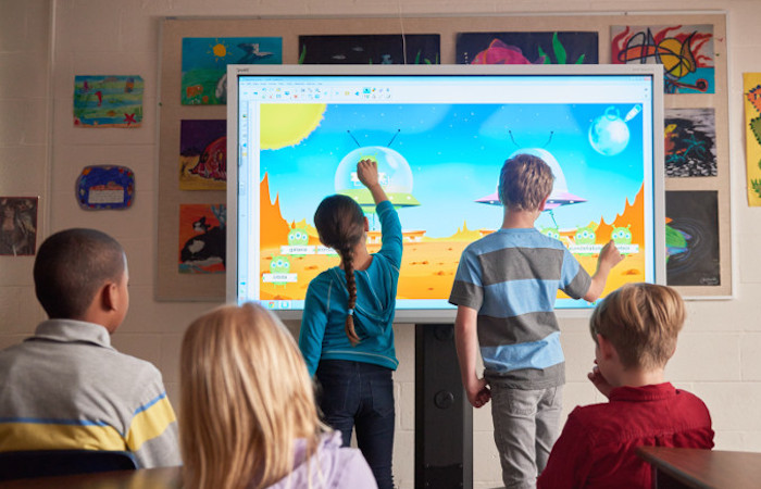 interactive whiteboard for students